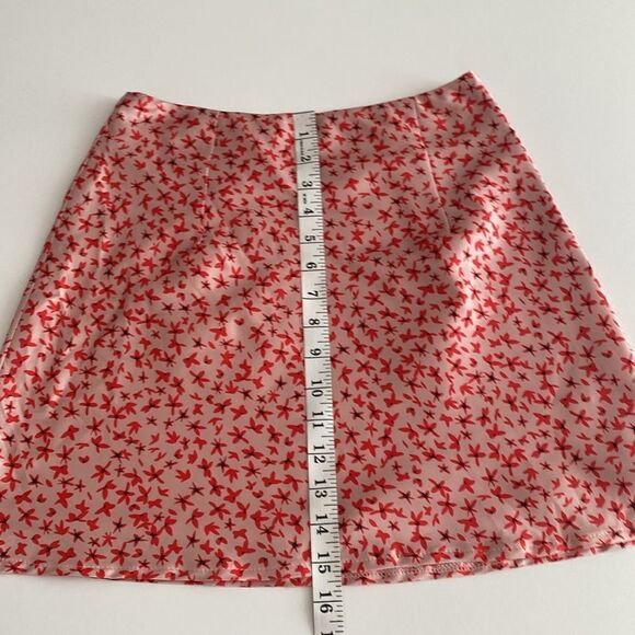 Princess Polly Light Pink Satin Mini Skirt Size 4 - Picture 7 of 8